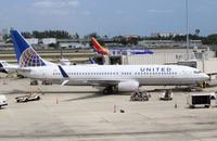 N12238 @ KFLL - Boeing 737-800