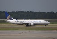 N27213 @ KIAH - Boeing 737-800