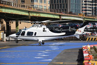 N170JF - Landing in East 34th Street Heliport