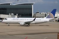 N89317 @ KIAH - ERJ 170-200 LR