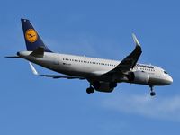 D-AINI @ LFBD - from Frankfurt (FRA) landing runway 23 - by Jean Christophe Ravon - FRENCHSKY