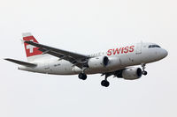 HB-IPV @ CPH - Copenhagen 10.4.2018 - by leo larsen