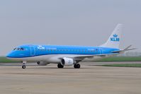 PH-EXW @ EGSH - Arriving from Amsterdam. - by keithnewsome