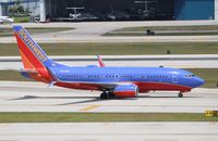 N223WN @ KFLL - Boeing 737-700 - by Mark Pasqualino