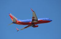 N223WN @ KFLL - Boeing 737-700 - by Mark Pasqualino