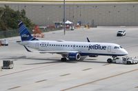 N249JB @ KFLL - ERJ 190-100 IGW