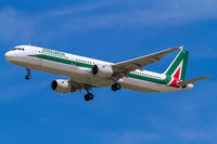 EI-IXZ @ LIEE - LANDING 14R