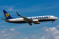 EI-DYL @ LIEE - LANDING 14R