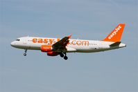 G-EZTZ @ LFBO - Airbus A320-214, On final rwy 32L, Toulouse-Blagnac airport (LFBO-TLS) - by Yves-Q
