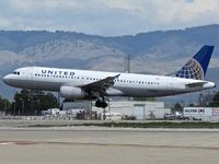 N480UA @ KBOI - Landing RWY 28R.