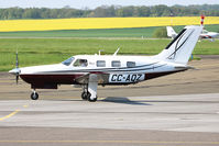 CC-AQZ @ LFPN - Taxiing