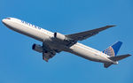 N66051 @ EDDF - departure via RW25C - by Friedrich Becker