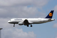 D-AIZN @ EKCH - D-AIZN landing rw 22L - by Erik Oxtorp