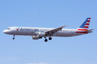 N194UW @ KPHX - No comment. - by Dave Turpie