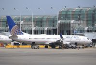 N11206 @ KORD - Boeing 737-800