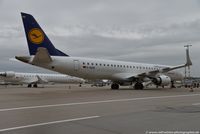 131232 @ EDDK - Embraer ERJ-195LR 190-200LR - CL CLH Lufthansa CityLine Lufthansa Regional - 19000308 - D-AEME - 01.05.2017 - CGN - by Ralf Winter