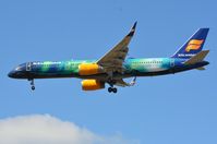 TF-FIU @ EFHK - Icelandair B752 on short final - by FerryPNL