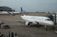 N85323 @ KDFW - ERJ 170-200 LR