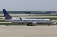 N73283 @ KORD - Boeing 737-800