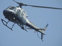 N230LA - LAPD , approx 800ft circling while searching for suspect in East Los Angeles - by Stuffinmyairspace