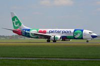 PH-HSI @ EHAM - Arrival of Transavia's Peter Pan B738 - by FerryPNL