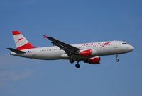 OE-LXE @ EGLL - Taken from the Threshold of 29L