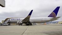 N669UA @ KSFO - SFO 2018. - by Clayton Eddy