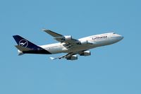 D-ABVM @ YVR - LH493 to Frankfurt - by Manuel Vieira Ribeiro
