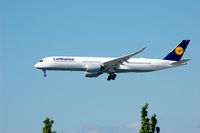D-AIXE @ YVR - LH476 from Munich - by Manuel Vieira Ribeiro