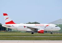 OE-LDD @ EGCC - At Manchester - by Guitarist-2