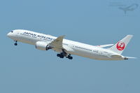 JA866J @ KDFW - Climbing from 18L @ DFW