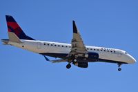 N250SY @ KBOI - Landing RWY 10R.