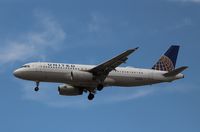 N420UA @ KLAS - Airbus A320