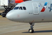 N138AN @ KDFW - Taxing to Gate at Terminal C