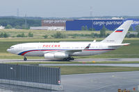 RA-96022 @ VIE - Russia - Government Ilyushin 96 - by Thomas Ramgraber