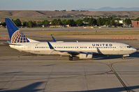 N76254 @ KBOI - Taxiing from the gate to RWY 10R. - by Gerald Howard