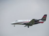 N247RU @ 3607 - Landing