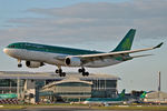 EI-EWR @ EIDW - Short final r/w 28 - by Robert Kearney