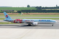 HL8250 @ VIE - Korean Air Boeing 777-300 - by Thomas Ramgraber