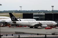 B-6093 @ EKCH - B-6093 in CPH - by Erik Oxtorp