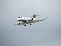 N574FX @ 3607 - Landing - by Canonman