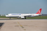 TC-JRT @ LFPG - THY - by Jan Buisman