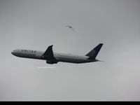 N76065 @ EGLL - Departing London Heathrow.