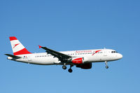 OE-LXE @ EKCH - OE-LXE landing rw 22L - by Erik Oxtorp
