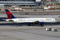 N522US @ KPHX - No comment. - by Dave Turpie