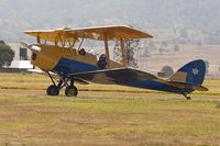VH-UXD @ YWSG - Red Thunder - Watts Bridge 2018 - by Arthur Scarf