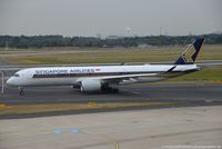 9V-SMD @ EDDL - Airbus A350-941 - SQ SIA Singapore Airlines - 37 - 9V-SMD - 20.09.2016 - DUS - by Ralf Winter