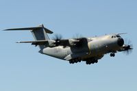 ZM418 @ EGSH - Return Visitor. - by keithnewsome