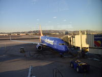 N8680C @ KPHX - Seen at Phoenix Sky Harbor International Airport - by Daniel Metcalf