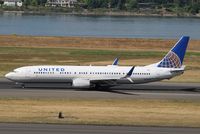 N75429 @ KPDX - Boeing 737-900ER